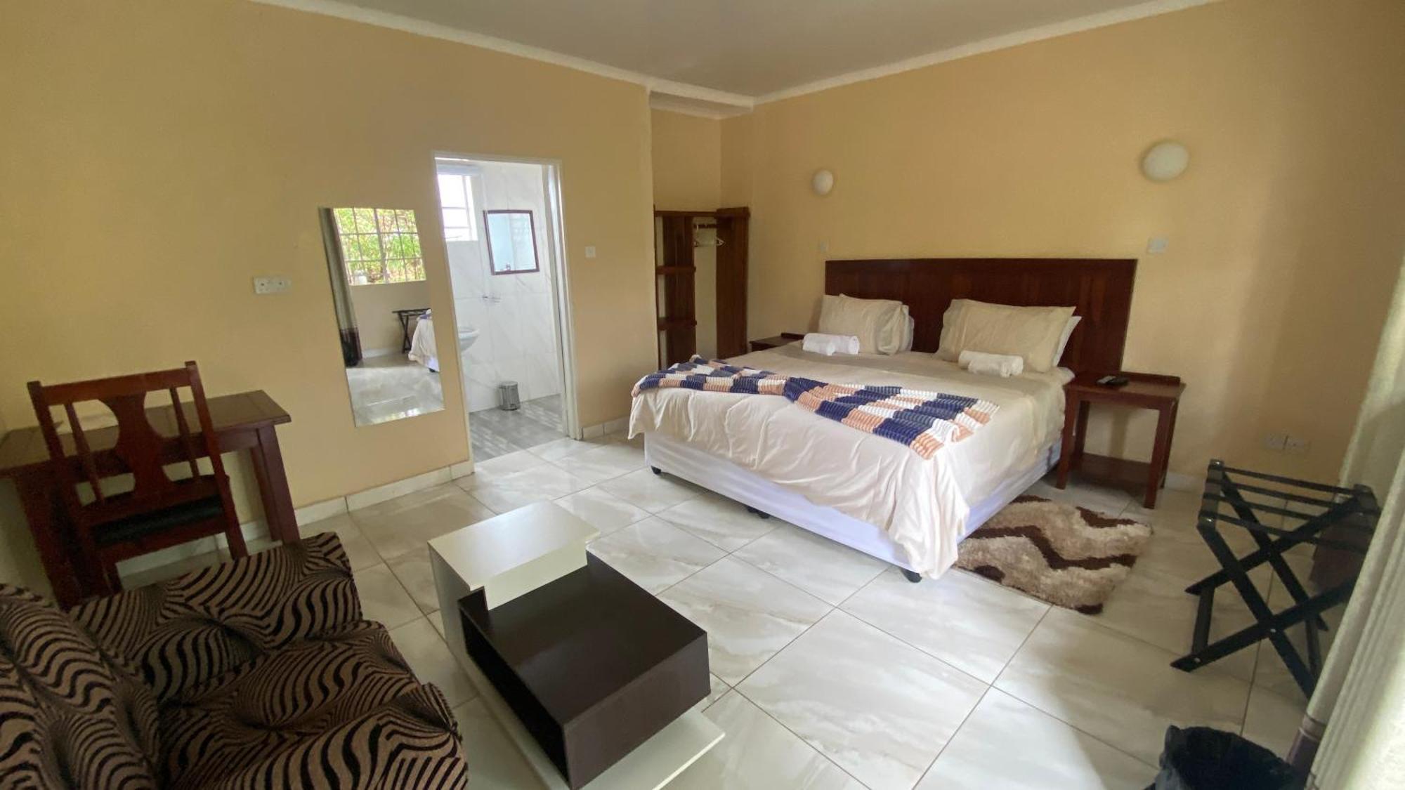 Lynns Guest House Bulawayo Esterno foto