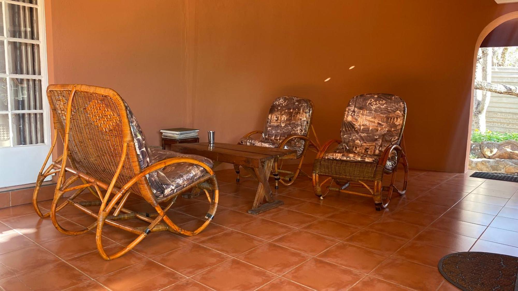 Lynns Guest House Bulawayo Esterno foto