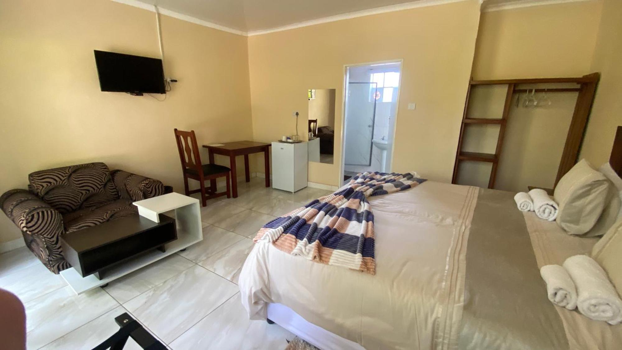Lynns Guest House Bulawayo Esterno foto