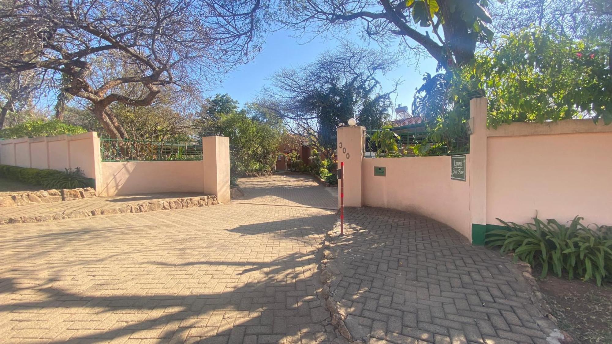 Lynns Guest House Bulawayo Esterno foto