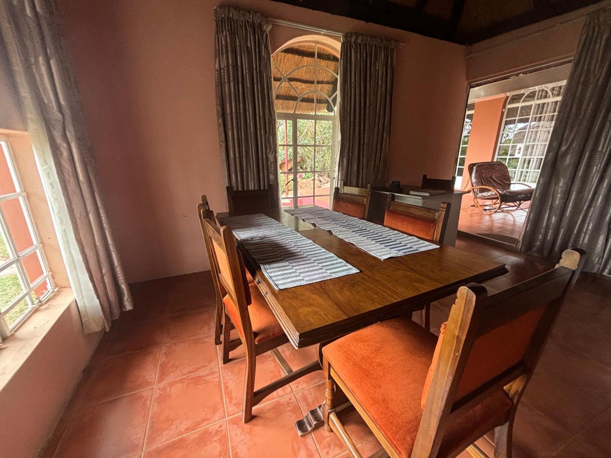 Lynns Guest House Bulawayo Esterno foto
