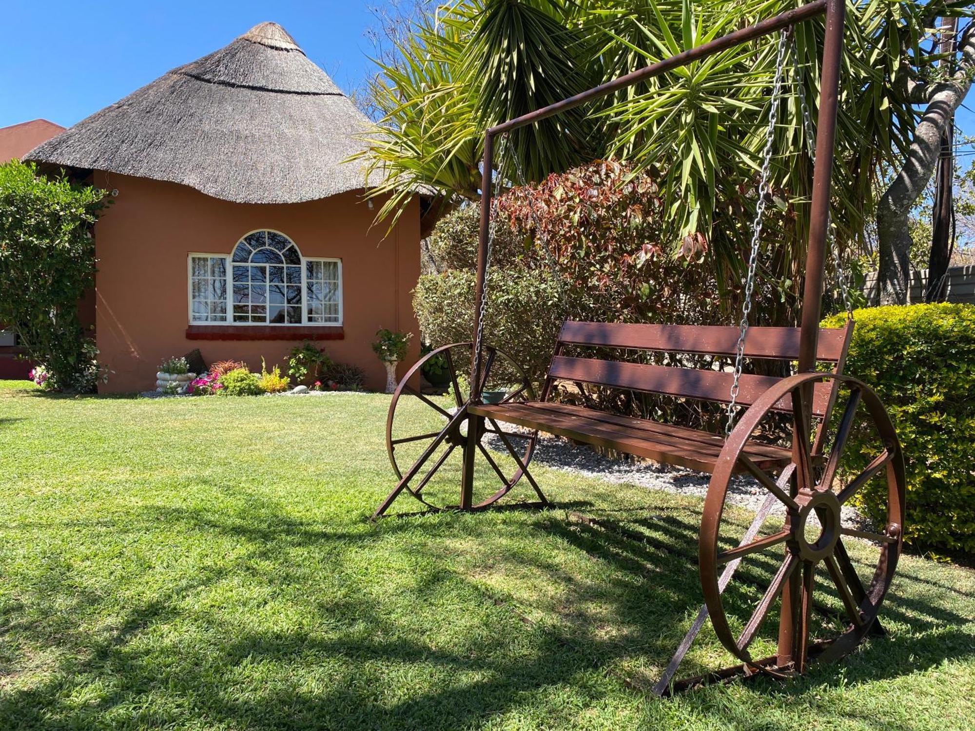 Lynns Guest House Bulawayo Esterno foto