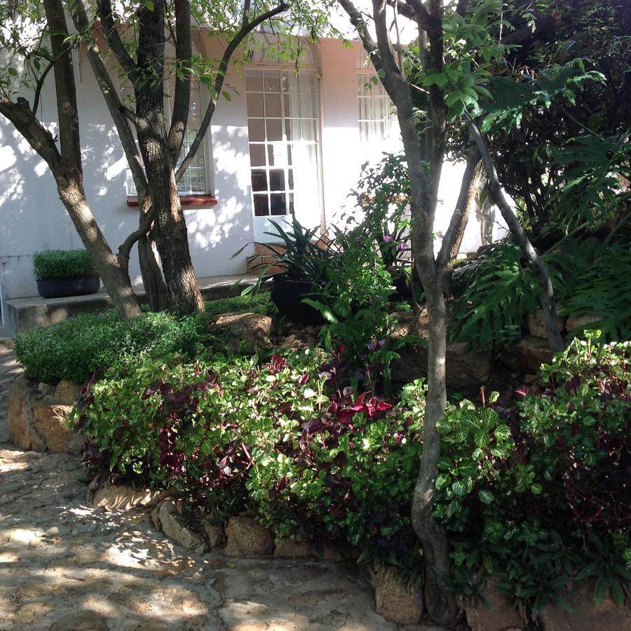 Lynns Guest House Bulawayo Esterno foto
