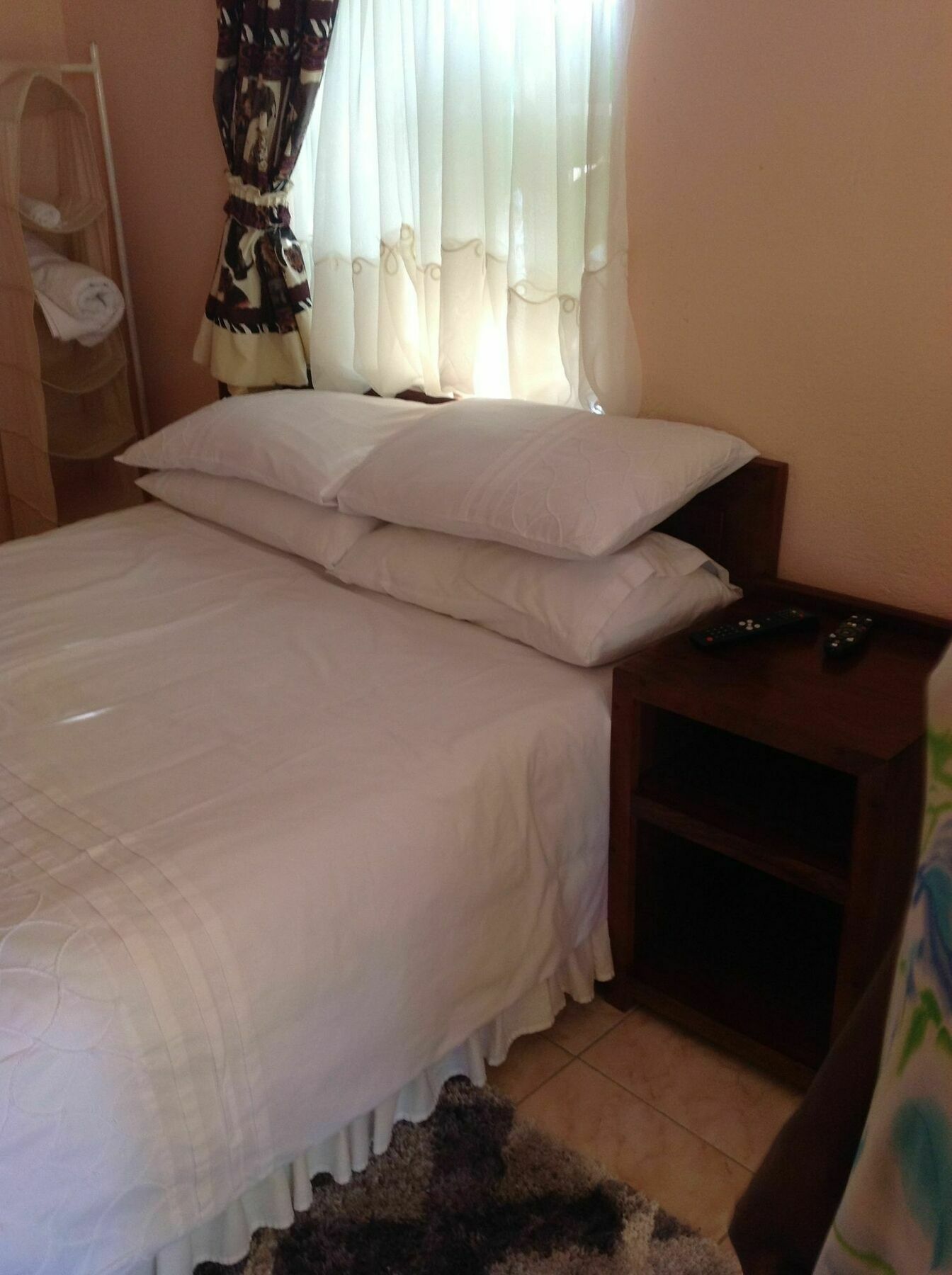 Lynns Guest House Bulawayo Esterno foto